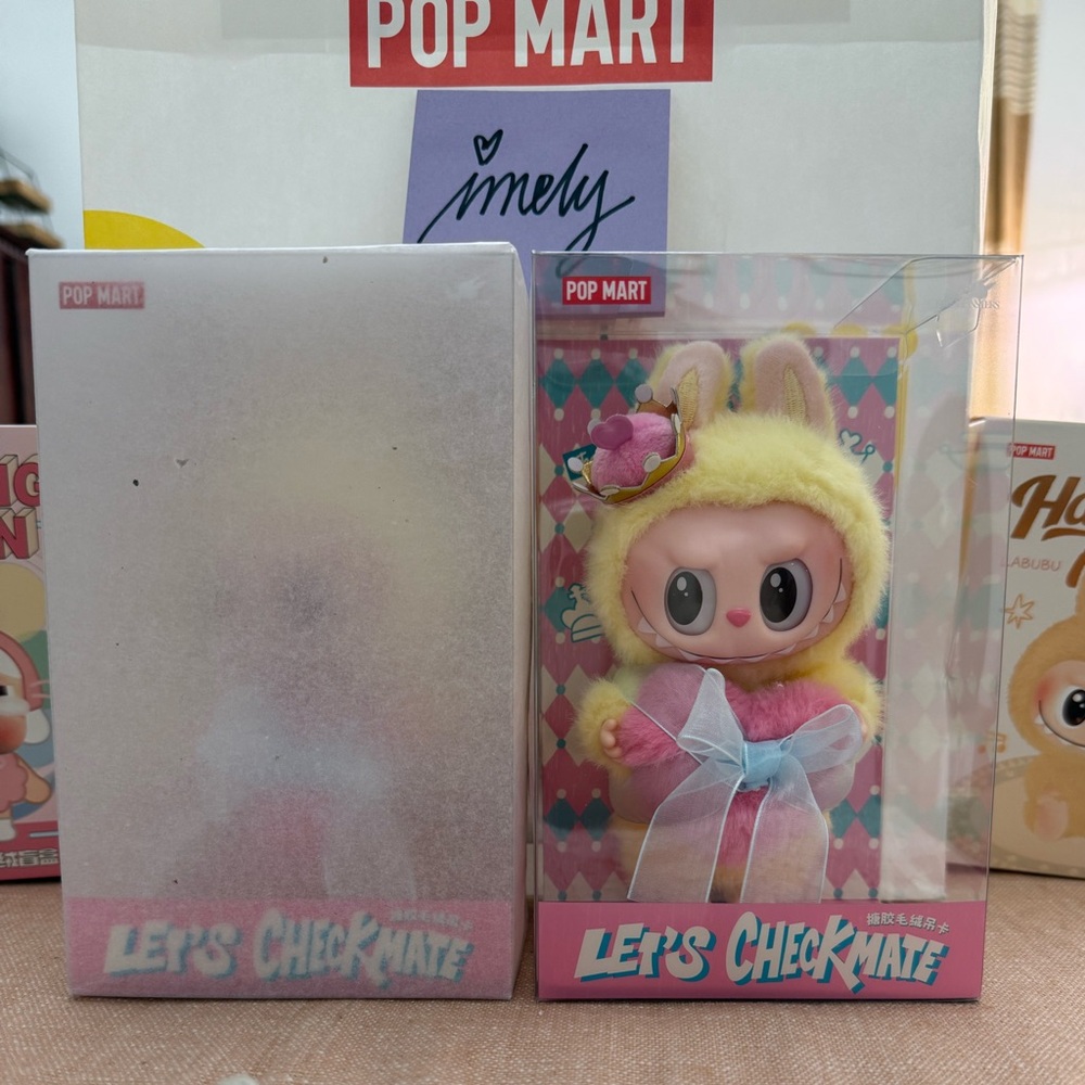 ❌SOLD ❌ Pop Mart Let's Checkmate Bunny Figure